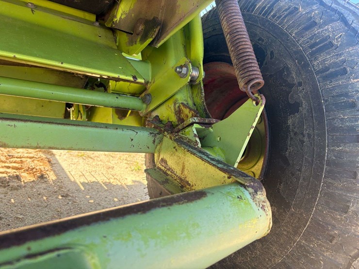 claas-variant-280-image-32