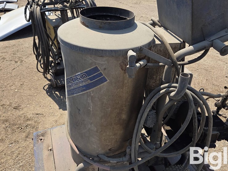american-made-cleaners-hot-water-pressure-washer-image-12