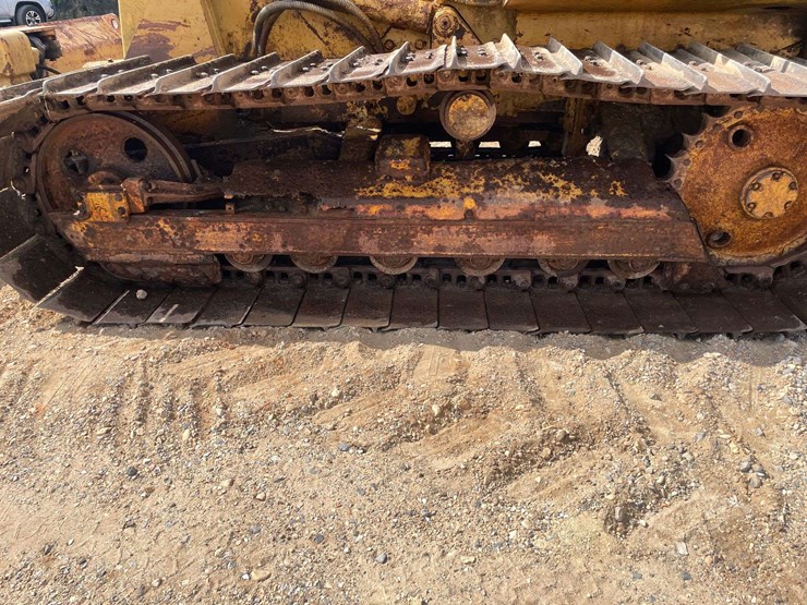 caterpillar-d4c-image-9