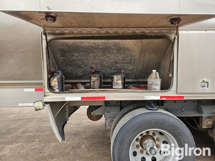 2014-walinga-hat-47-44102-tri/a-bulk-aluminum-feed-trailer-image-18
