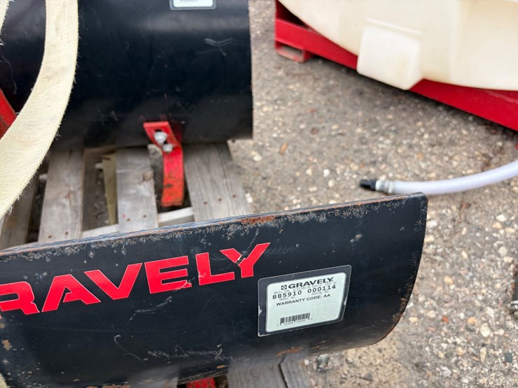 gravely-proqxt-image-14