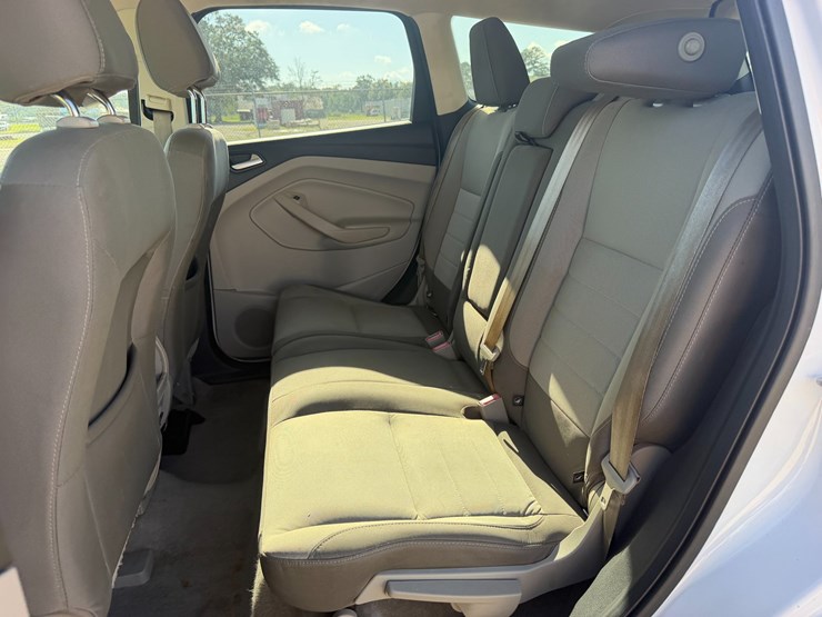 2016-ford-escape-image-7