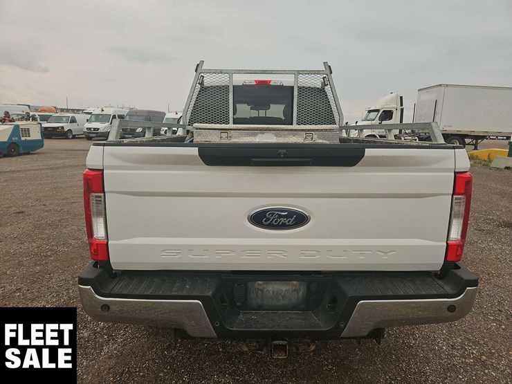 2018-ford-f350-image-7