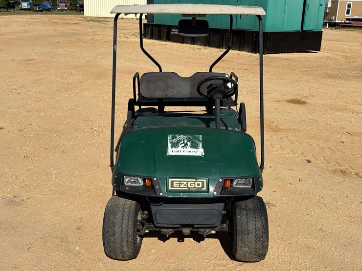 ez-go-2-seater-gas-golf-cart-image-5