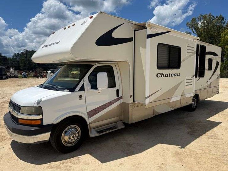2007-chevrolet-express-"chateau"-(72,384-miles)-image-1