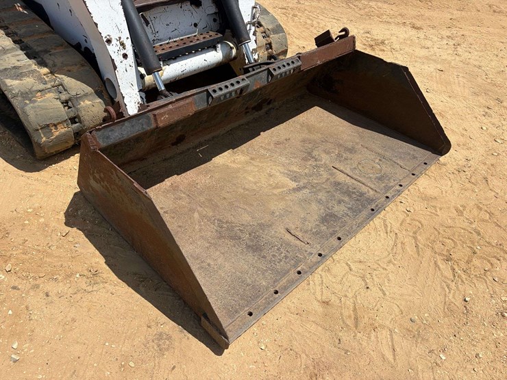 bobcat-t300-image-7