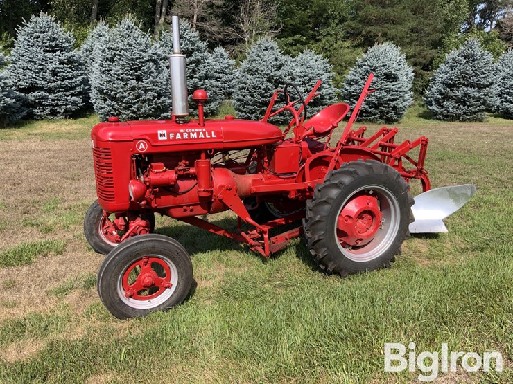mccormick-farmall-a-2wd-tractor-w/plow-no.-87-image-1