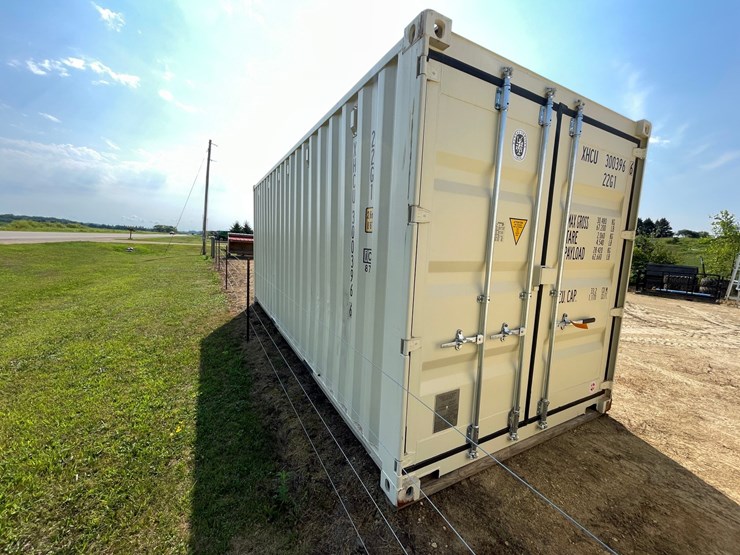 #405-•-20'-shipping-container-image-4