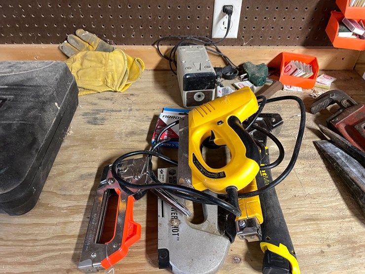 #10145-•-(5)-staplers-image-2