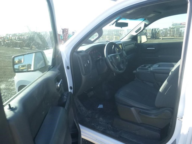 2019-chevrolet-1500-image-5