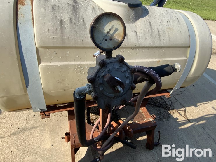 3-pt-200-gal-sprayer-image-11