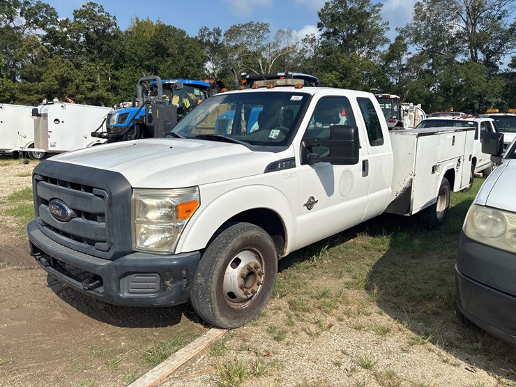 2014-ford-f350-image-3