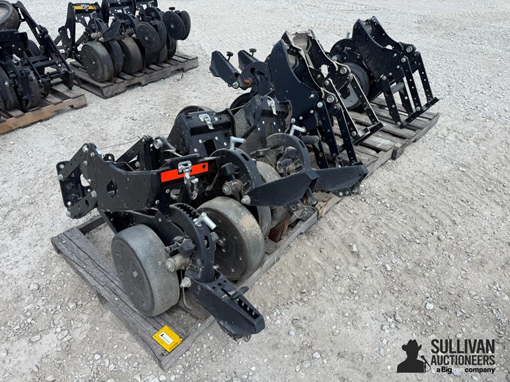 kinze-4000-series-row-units-(bid-per-unit)-image-1