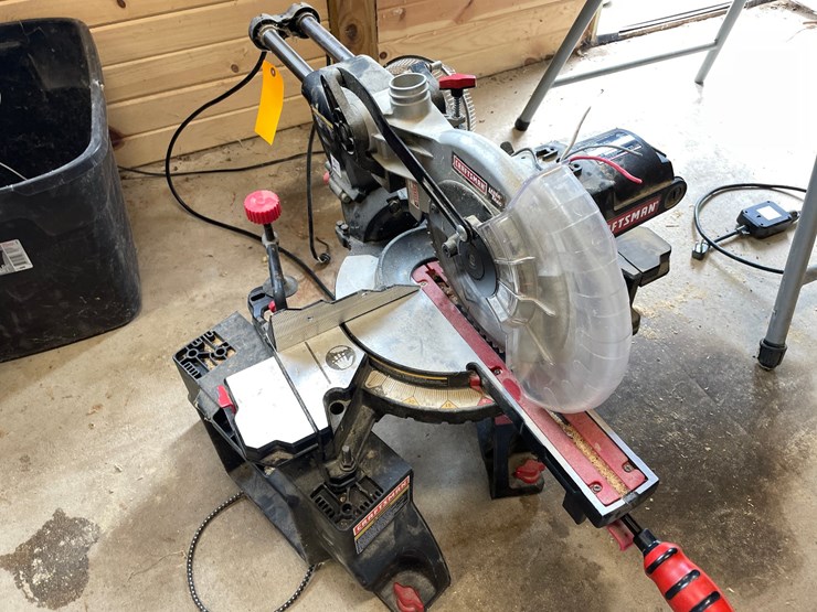 #10117-•-craftsman-10"-sliding-compound-miter-saw-image-2