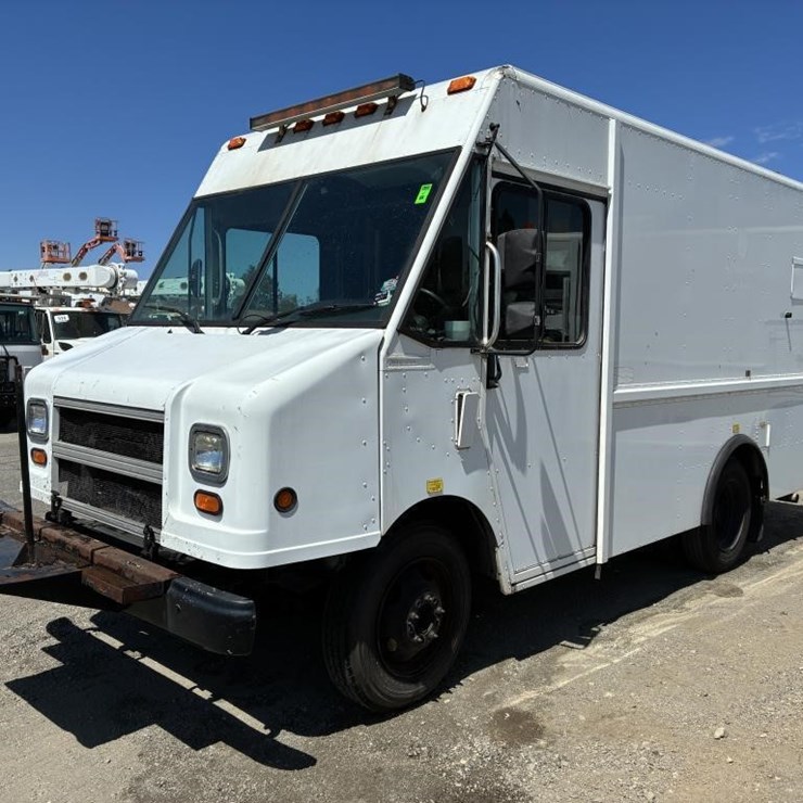 2003 WORKHORSE P42