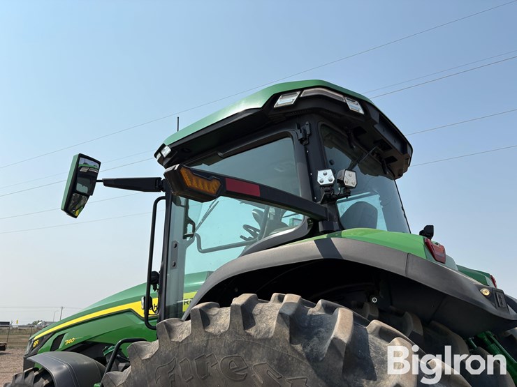 2023-john-deere-8r-340-image-10