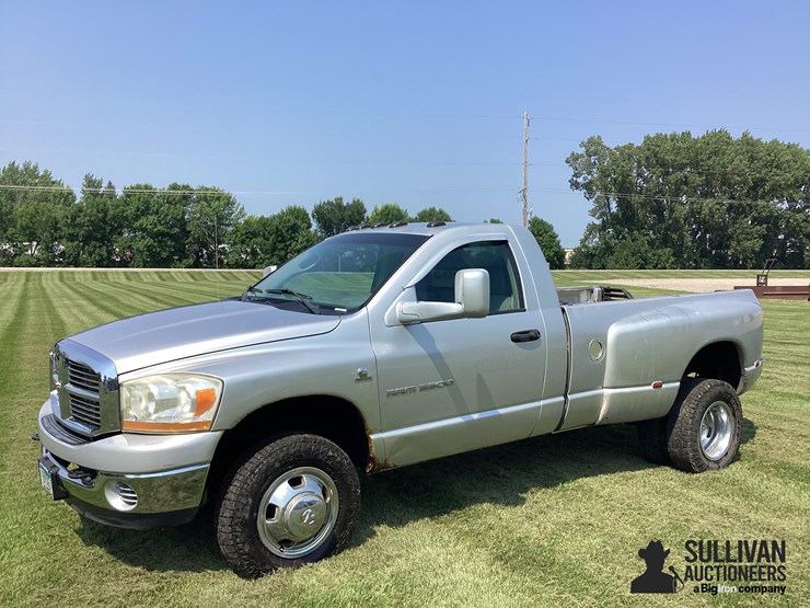 2006-dodge-ram-3500-image-1