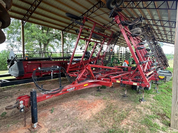 2017-case-ih-255-image-1