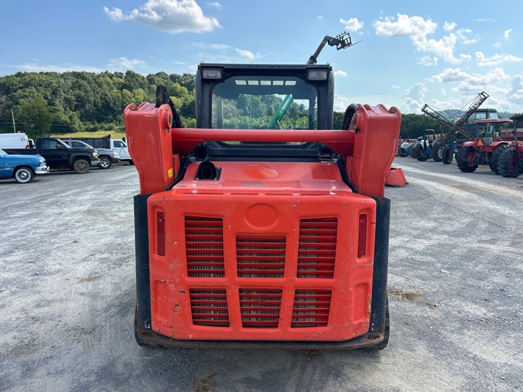 kubota-svl75-2-image-4