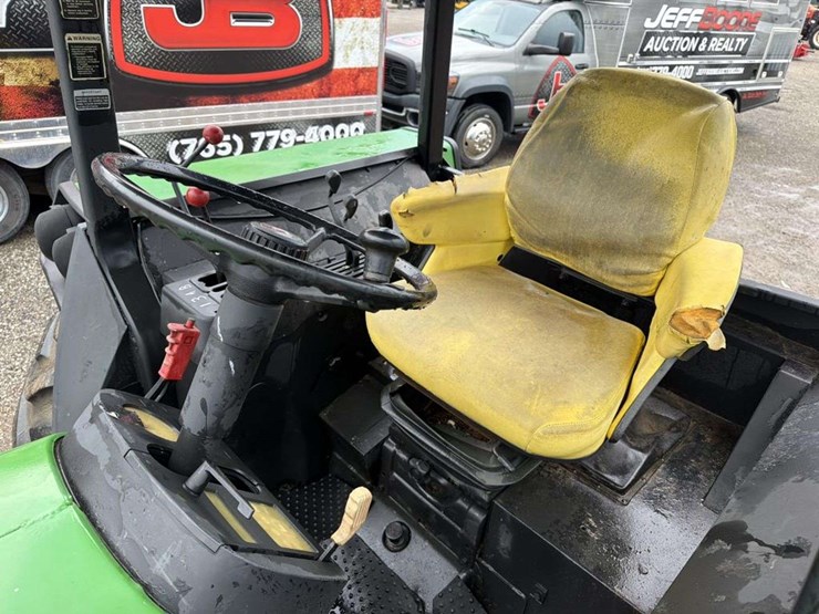 john-deere-3055-image-16