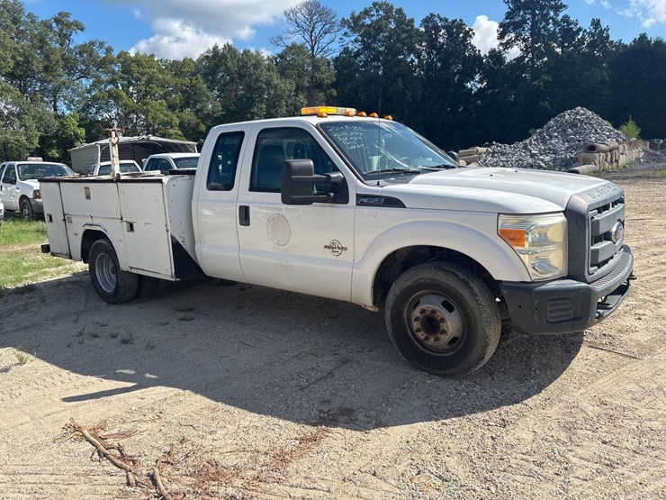 2014-ford-f350-image-19