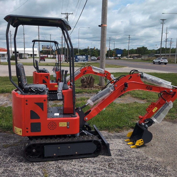 ZJG Mini Excavator ZJ-12 (RED)