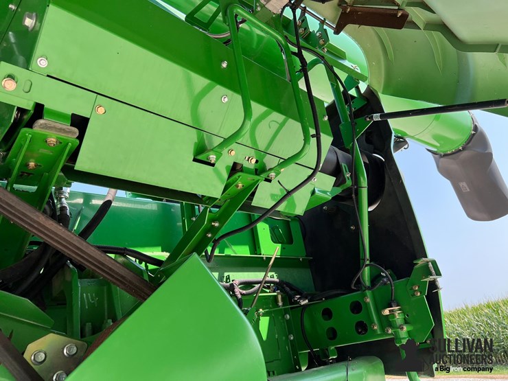 2012-john-deere-s670-image-14
