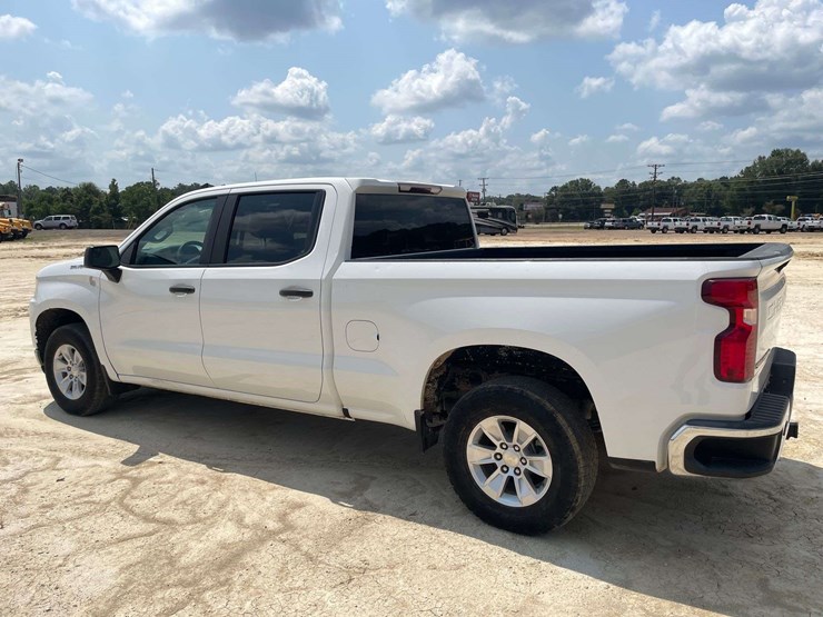 2019-chevrolet-silverado-1500-image-3
