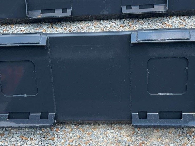 wolverine-skid-steer-78"-bucket-image-6