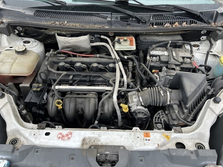 2010-ford-transit-connect-image-30