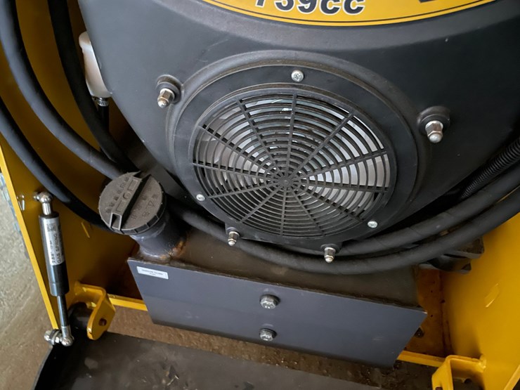 #9732-•-land-hero-mini-skid-steer-loader-image-23