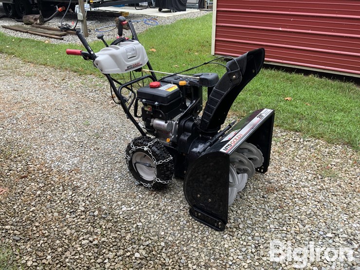 mtd-gold-28”-2-stage-snow-blower-image-3