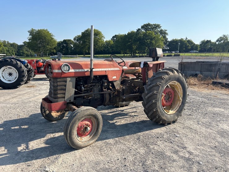 massey-ferguson-165-image-1