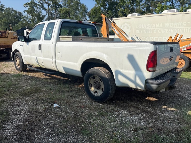 2005-ford-f250-image-4