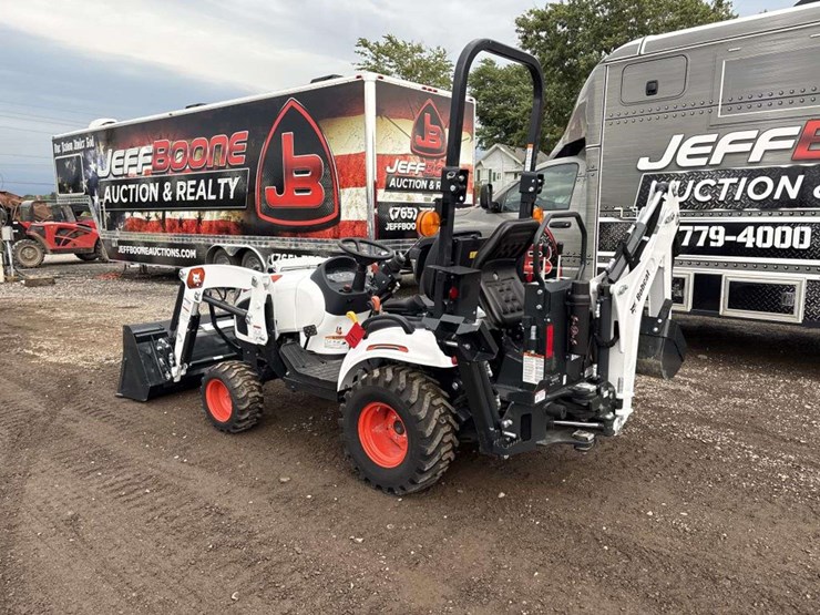 bobcat-1021-with-loader-and-12-backhoe-bucket-image-2