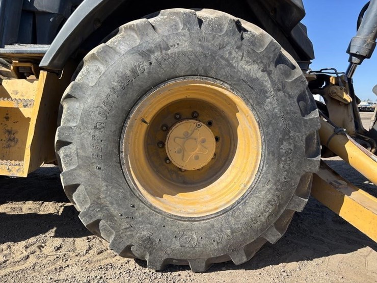 2007-deere-410j-image-33