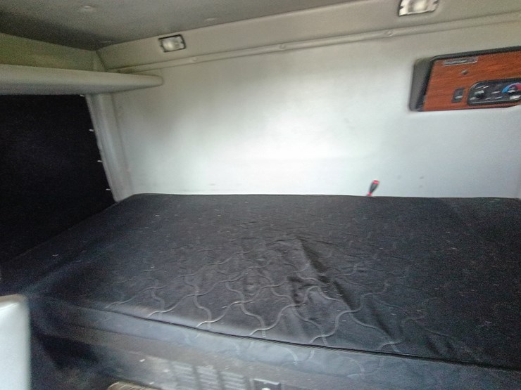 2014-western-star-4900-image-69
