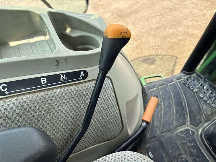 john-deere-4066r-image-17