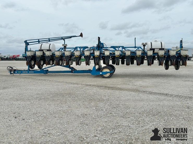 2008-kinze-3600-image-8