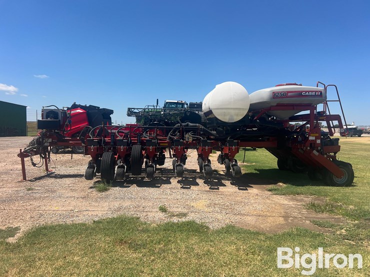 2012-case-ih-1250-image-8