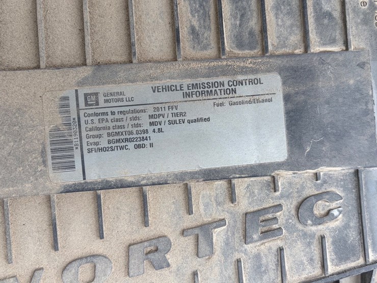 #8371-•-2011-chevrolet-cargo-van-(has-wi-title)-image-9