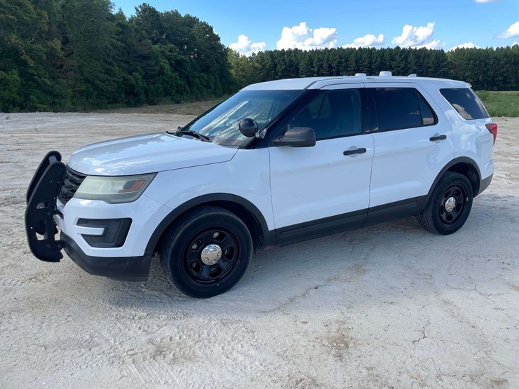 2018-ford-explorer-image-1