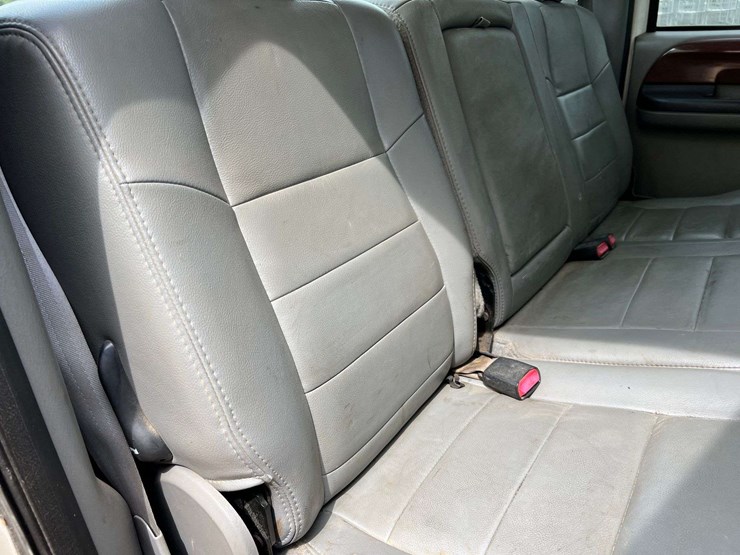 2005-ford-f350-image-40