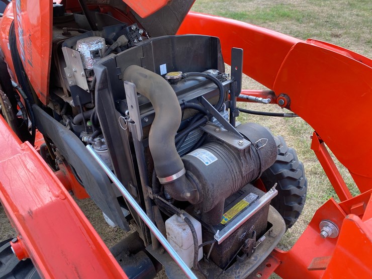 2019-kubota-l4701d-image-43