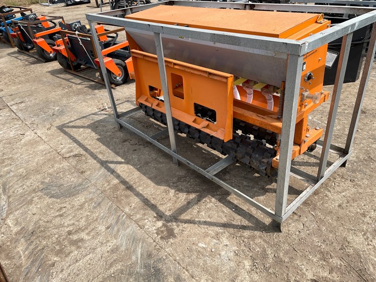#9793-•-landhonor-no-till-seeder-attachment-image-4