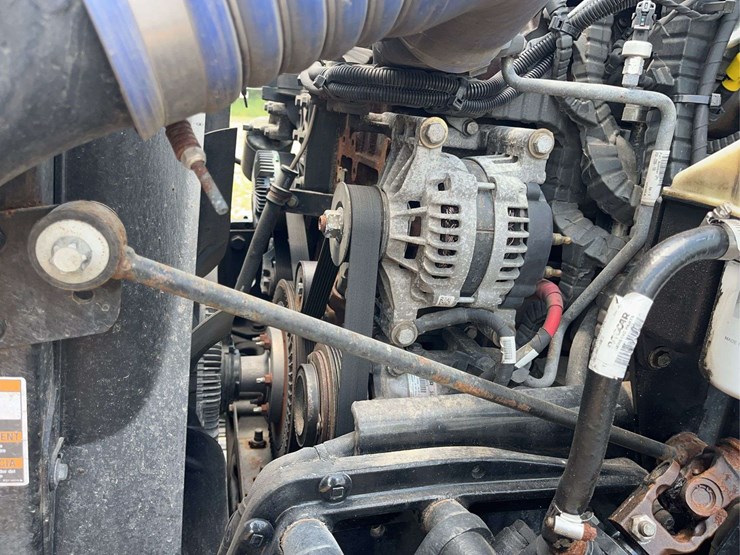 2022-kenworth-t680-image-37