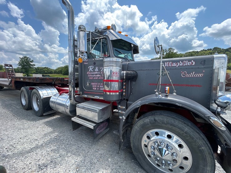 1986-peterbilt-359-image-4
