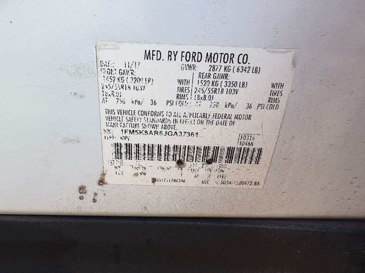 2018-ford-explorer-image-24