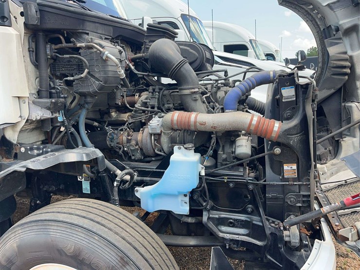 2022-kenworth-t680-image-38