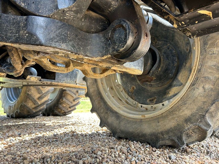 2012-case-ih-magnum-315-image-47